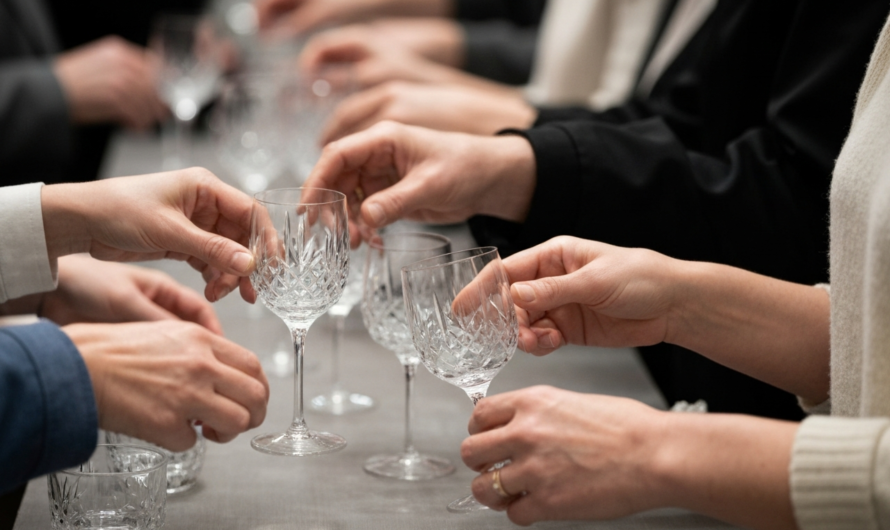 Jak wybrać idealne kieliszki kryształowe na specjalne okazje?